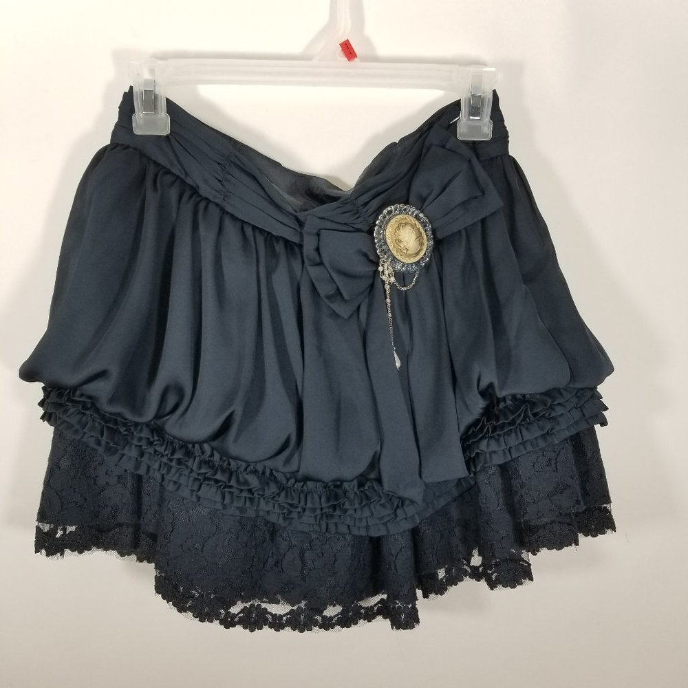 Women's Short Skirt with front emblem